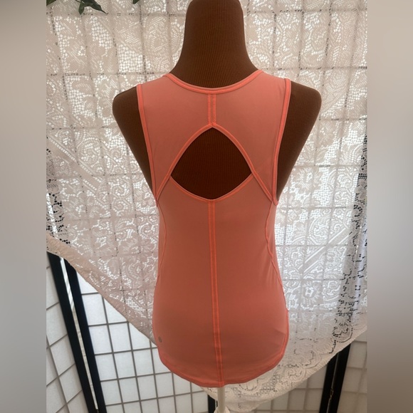 Lululemon Athletica Open Back Tank Top Women’s Size Small - Picture 9 of 11
